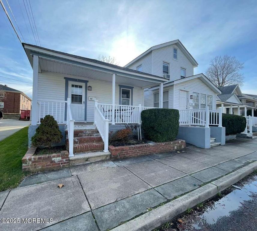 90 Poplar Avenue, Deal, NJ 07723