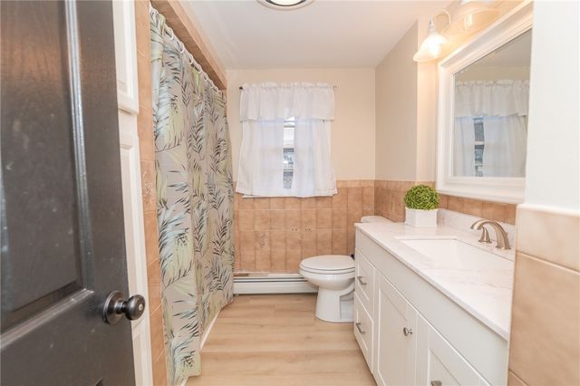 2 Ash Lane, North Providence, RI 02911