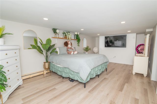 2 Ash Lane, North Providence, RI 02911