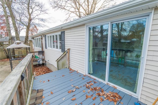 2 Ash Lane, North Providence, RI 02911