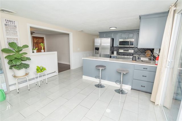 2 Ash Lane, North Providence, RI 02911