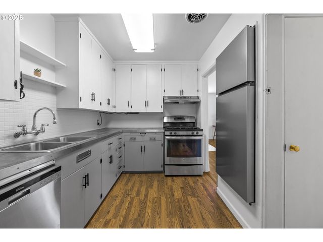 3811 Ne 114TH Ave, Portland, OR 97220