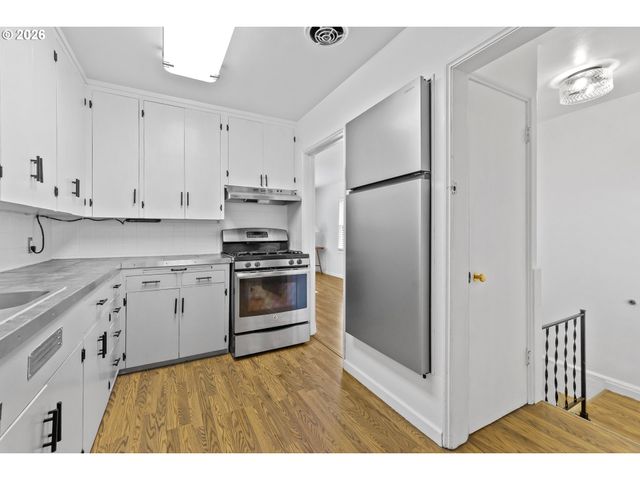 3811 Ne 114TH Ave, Portland, OR 97220