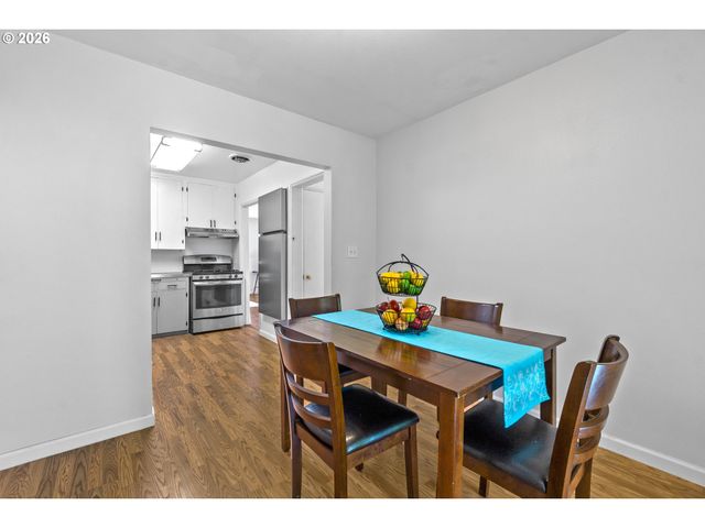 3811 Ne 114TH Ave, Portland, OR 97220