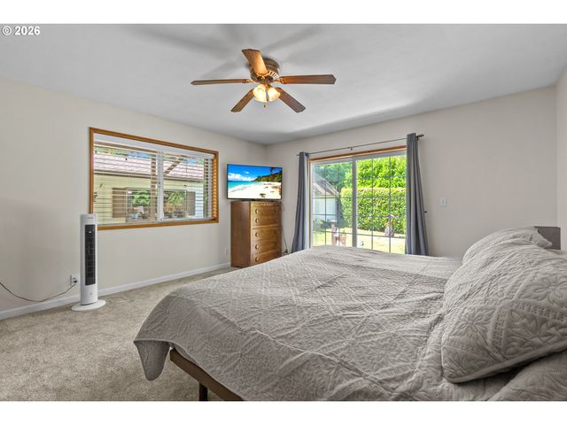 3811 Ne 114TH Ave, Portland, OR 97220
