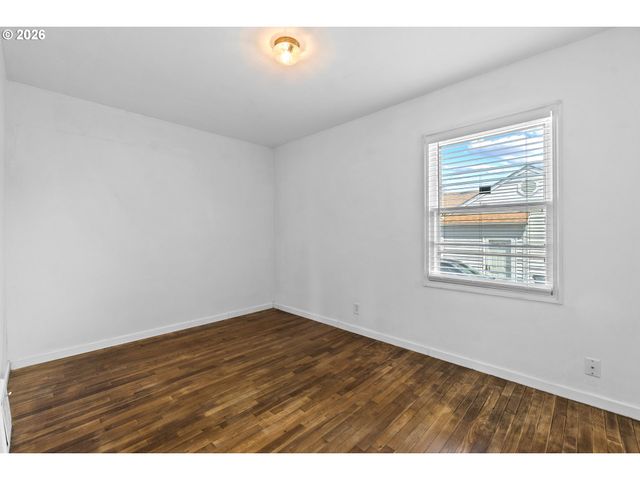 3811 Ne 114TH Ave, Portland, OR 97220
