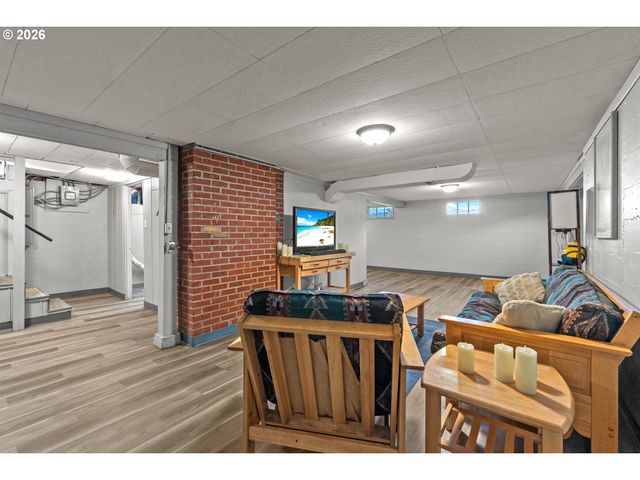 3811 Ne 114TH Ave, Portland, OR 97220