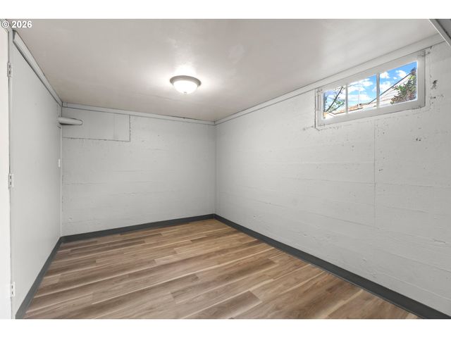 3811 Ne 114TH Ave, Portland, OR 97220