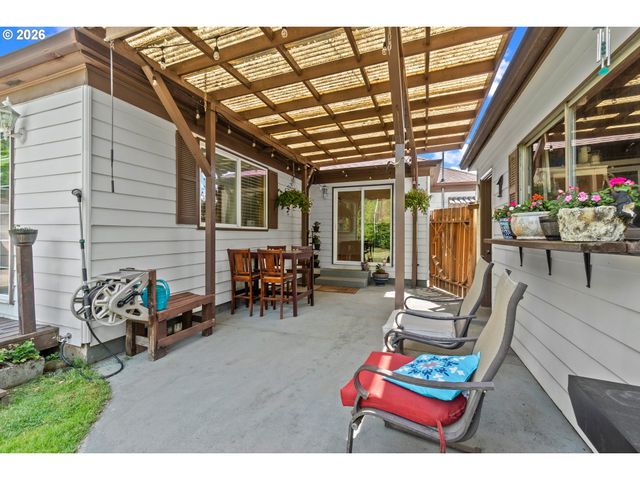 3811 Ne 114TH Ave, Portland, OR 97220