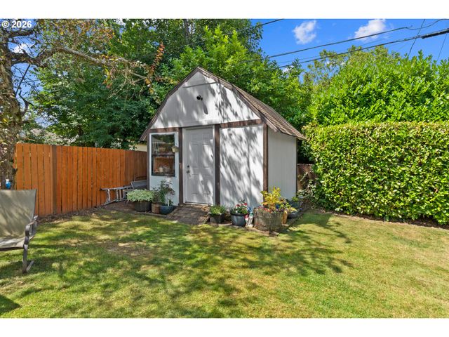 3811 Ne 114TH Ave, Portland, OR 97220