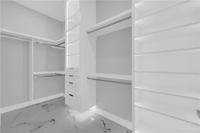 8042 N 48th Lane, Mcallen, TX 78504