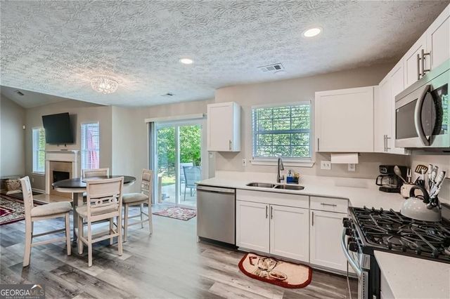 3370 Flagstone Trace, Ellenwood, GA 30294