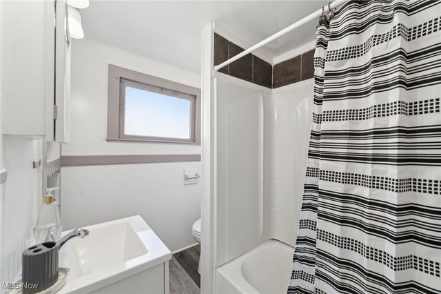 4030 Cleveland Avenue, Ashtabula, OH 44004