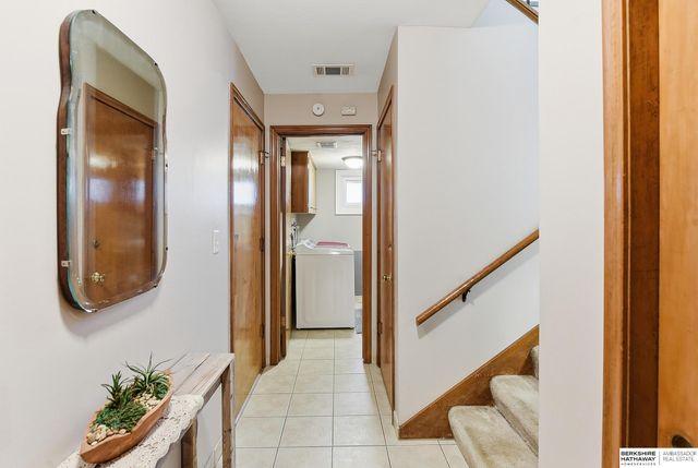 10934 Spring Street, Omaha, NE 68144
