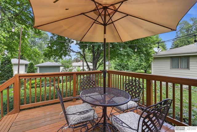 10934 Spring Street, Omaha, NE 68144