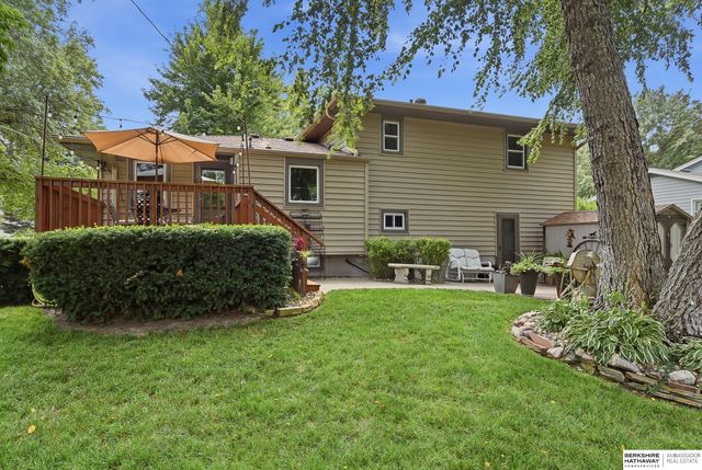 10934 Spring Street, Omaha, NE 68144
