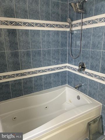 21 W 85TH ST, Long Beach Township, NJ 08008