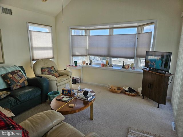 21 W 85TH ST, Long Beach Township, NJ 08008