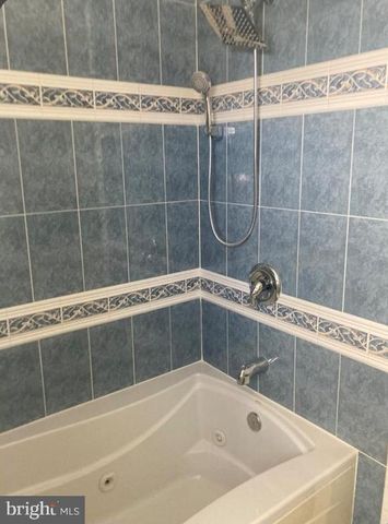 21 W 85TH ST, Long Beach Township, NJ 08008