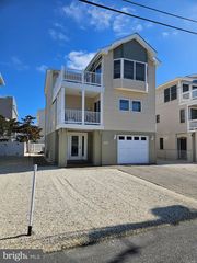 21 W 85TH ST, Long Beach Township, NJ 08008