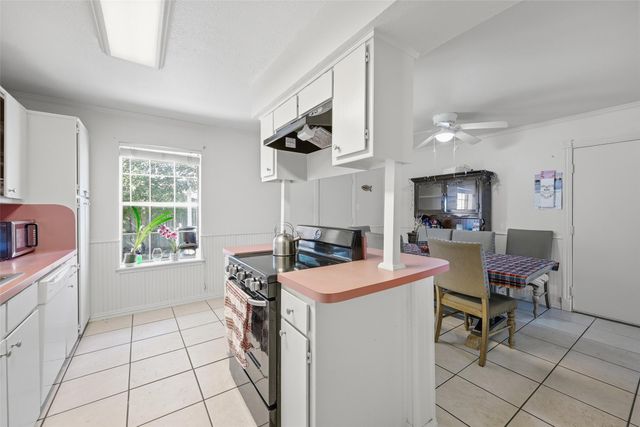 821 Jennifer Court, Sanger, TX 76266