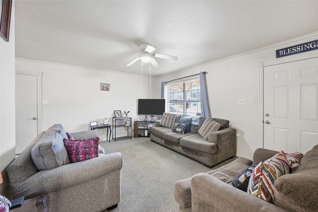 821 Jennifer Court, Sanger, TX 76266