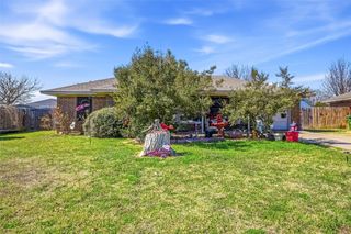 821 Jennifer Court, Sanger, TX 76266