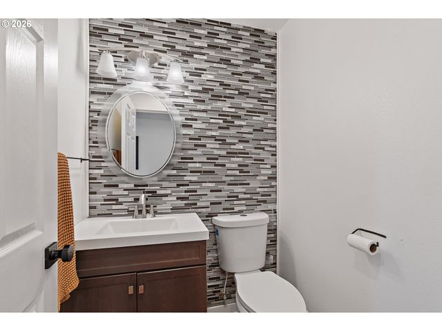 876 TAYBIN Rd Nw, Salem, OR 97304