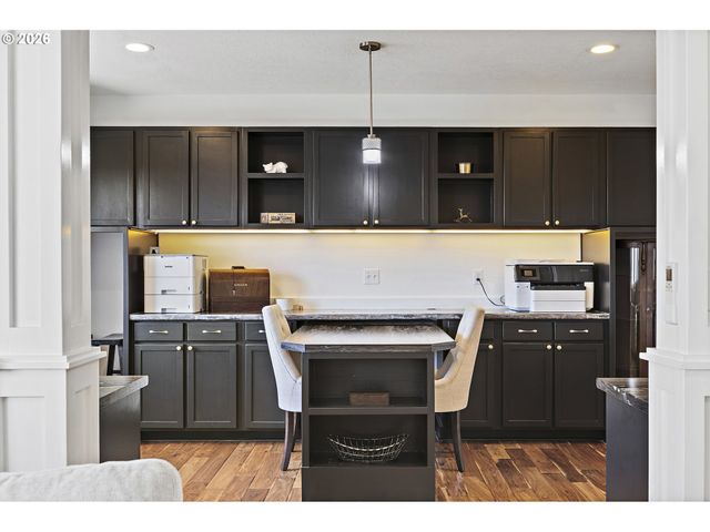 876 TAYBIN Rd Nw, Salem, OR 97304
