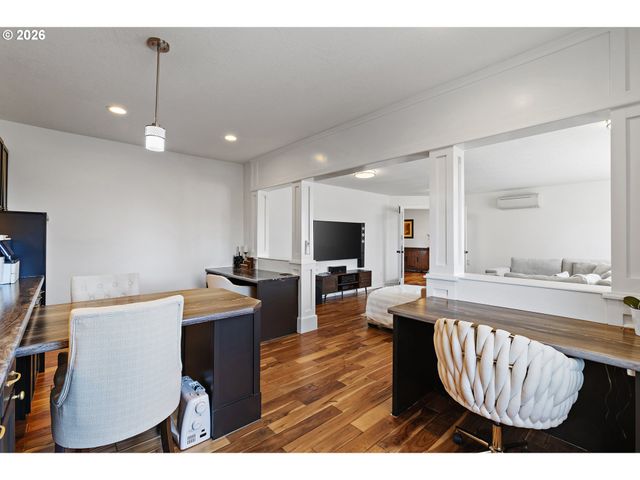 876 TAYBIN Rd Nw, Salem, OR 97304