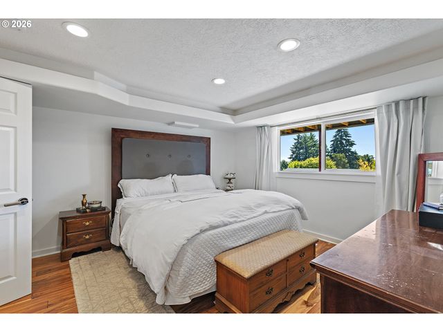 876 TAYBIN Rd Nw, Salem, OR 97304