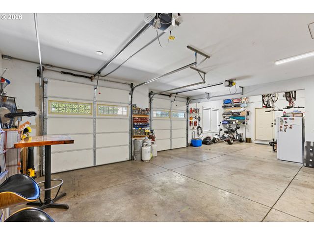 876 TAYBIN Rd Nw, Salem, OR 97304