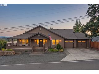 876 TAYBIN Rd Nw, Salem, OR 97304