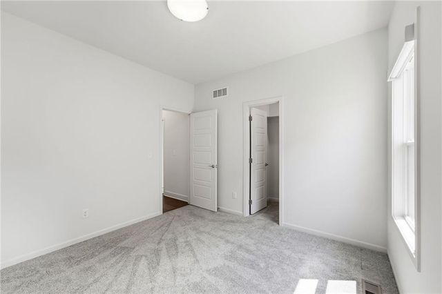 10322 N Winchester Avenue, Kansas City, MO 64156