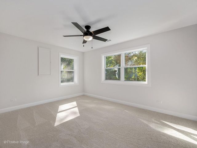 605 Polo Drive, Wheaton, IL 60187