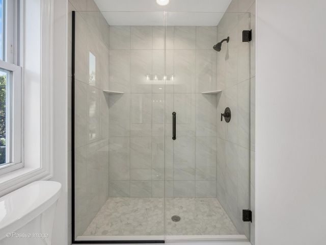 605 Polo Drive, Wheaton, IL 60187