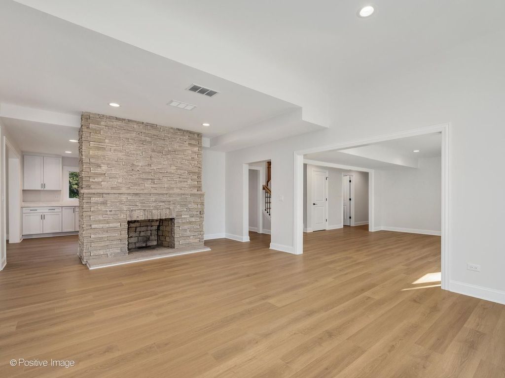 605 Polo Drive, Wheaton, IL 60187 — photo 5