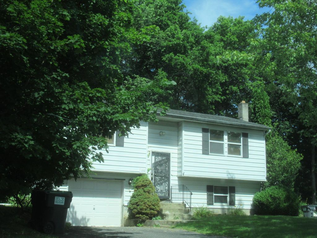 109 Indian Trail, Montgomery, NY 12543