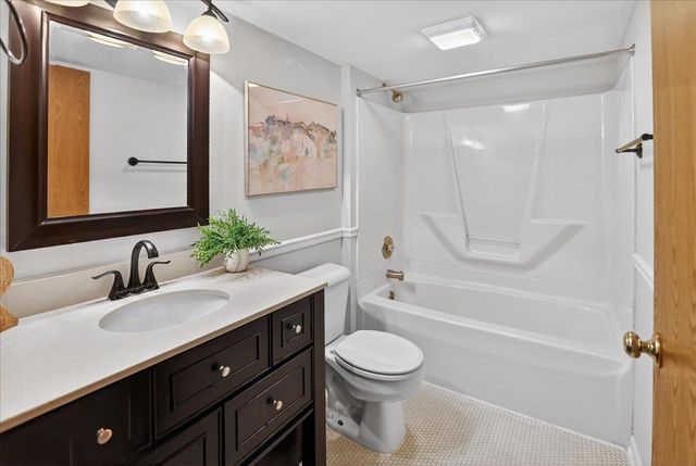 1128 Virdon Drive, Sun Prairie, WI 53590