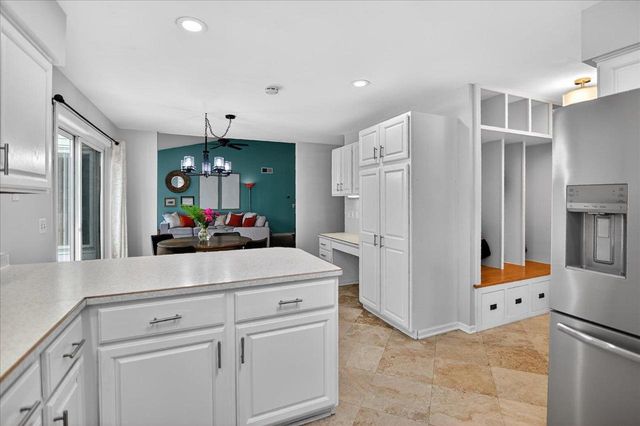 1128 Virdon Drive, Sun Prairie, WI 53590