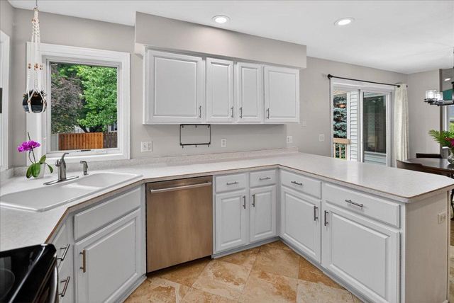 1128 Virdon Drive, Sun Prairie, WI 53590