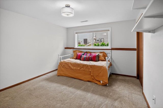 1128 Virdon Drive, Sun Prairie, WI 53590