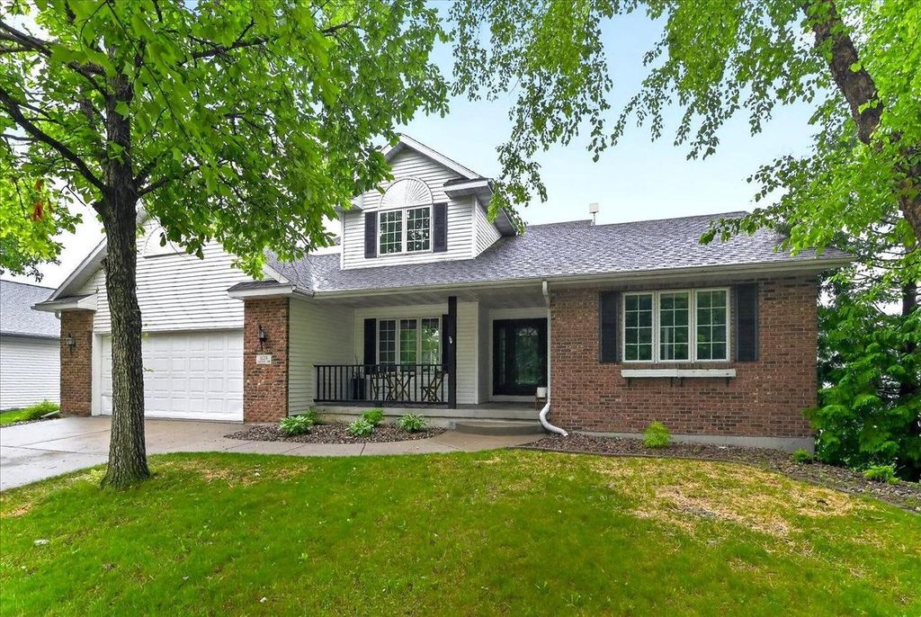1128 Virdon Drive, Sun Prairie, WI 53590
