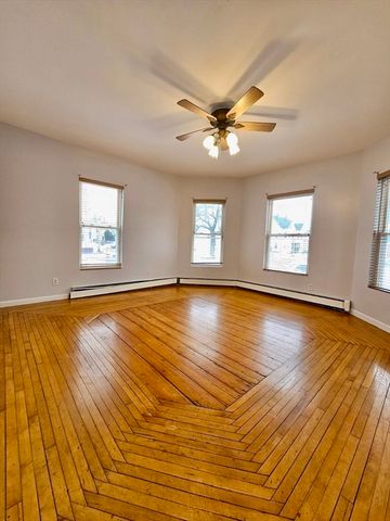 39 Grafton St, Brockton, MA 02301