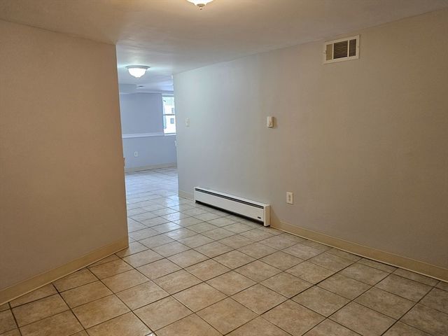 39 Grafton St, Brockton, MA 02301