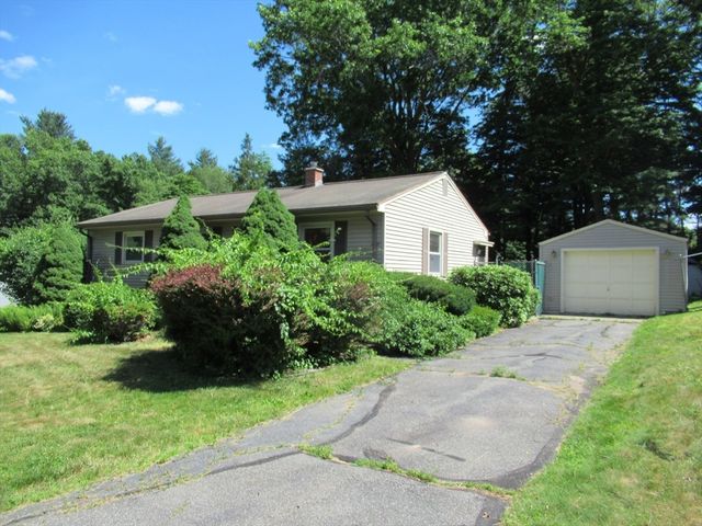 35 Tioga St, Springfield, MA 01128