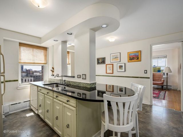 5555 N SHERIDAN Road 807, Chicago, IL 60640