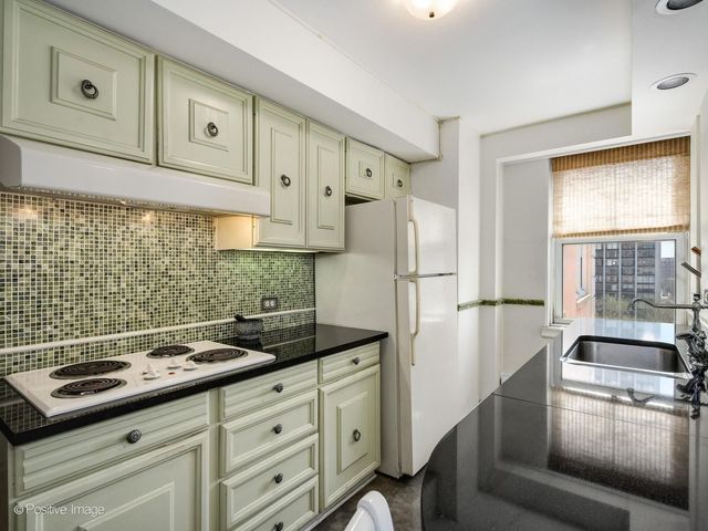 5555 N SHERIDAN Road 807, Chicago, IL 60640