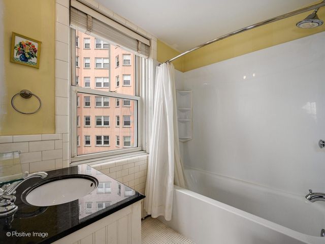 5555 N SHERIDAN Road 807, Chicago, IL 60640