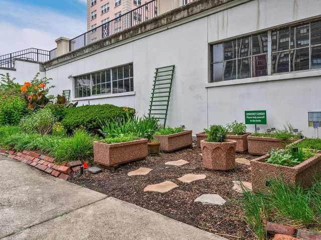 5555 N SHERIDAN Road 807, Chicago, IL 60640